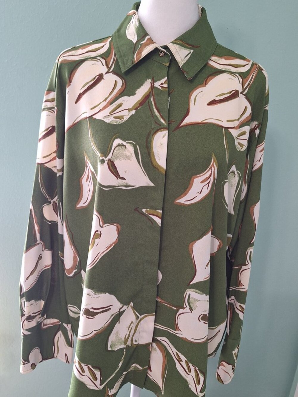ZARA Olive Green Button Down Blouse. Size L
